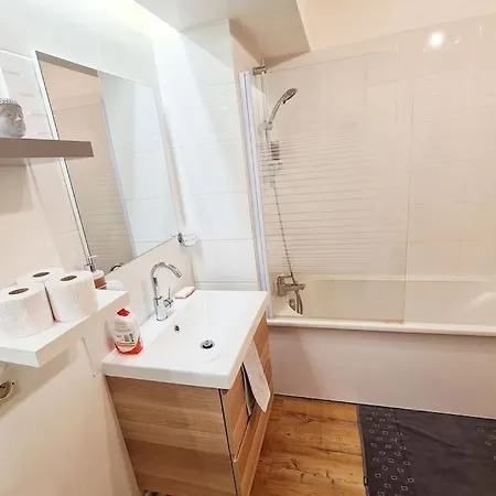 Apartment L'alex Solj-studio Spacieux En Avec Parking Privee - Easy Check-in - Arrivee Autonome Evry-Gregy-sur-Yerre