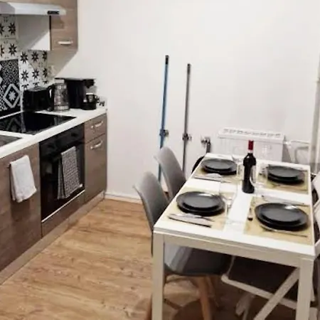 L'alex Solj-studio Spacieux En Avec Parking Privee - Easy Check-in - Arrivee Autonome Apartment